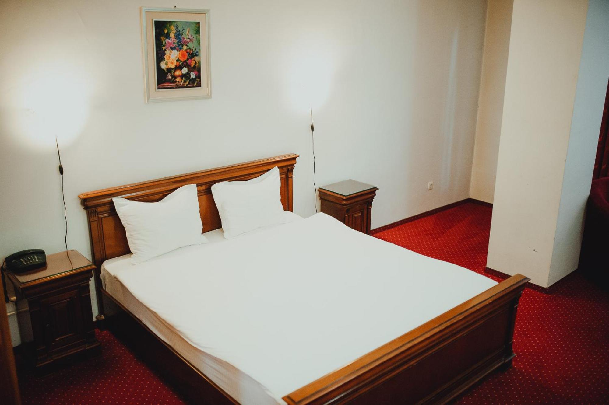 Hotel Bavaria Craiova Exterior photo