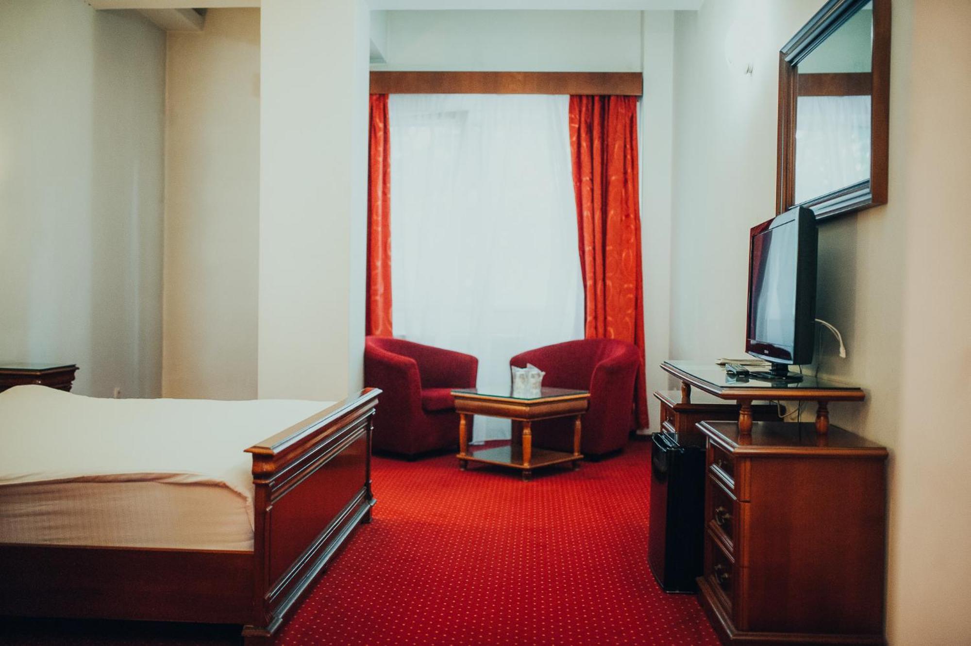 Hotel Bavaria Craiova Exterior photo