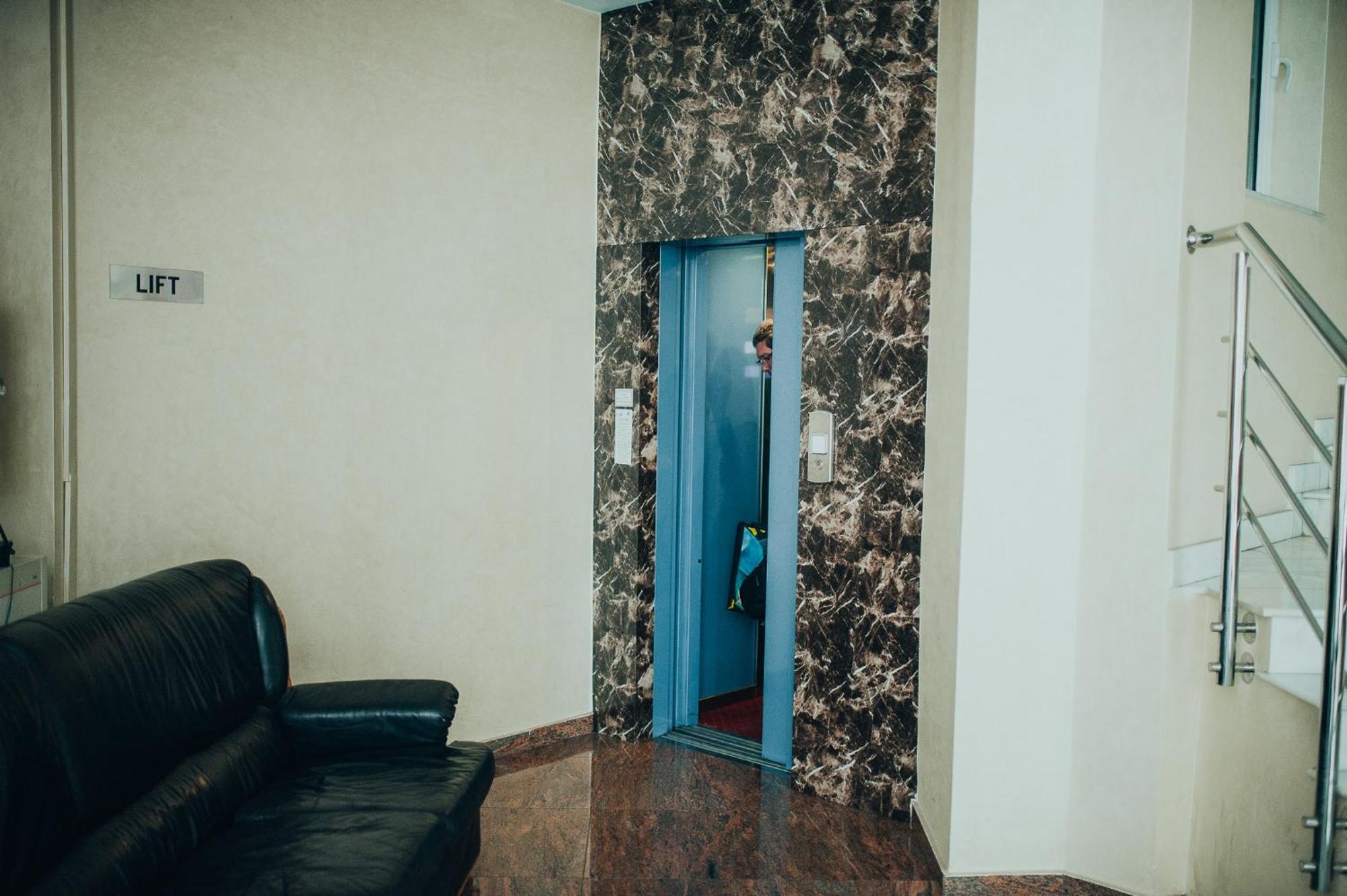 Hotel Bavaria Craiova Exterior photo