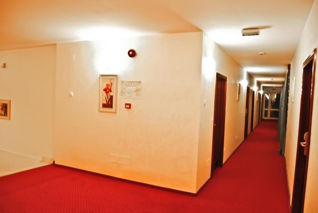 Hotel Bavaria Craiova Exterior photo
