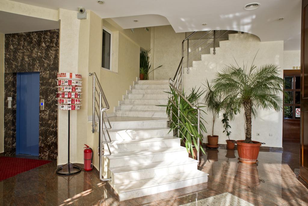 Hotel Bavaria Craiova Exterior photo